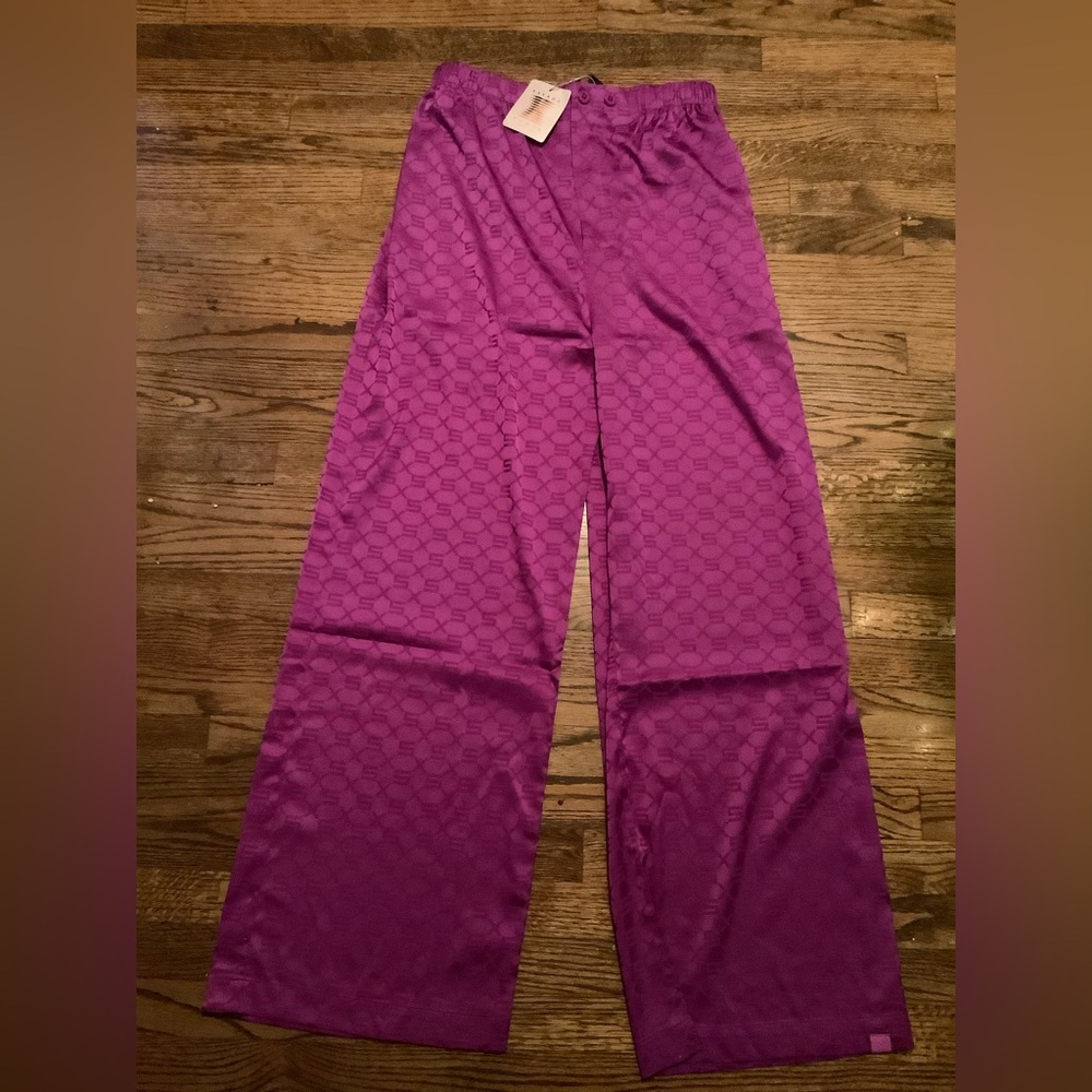 NWT SAVAGE X FENTY Lounge Pants